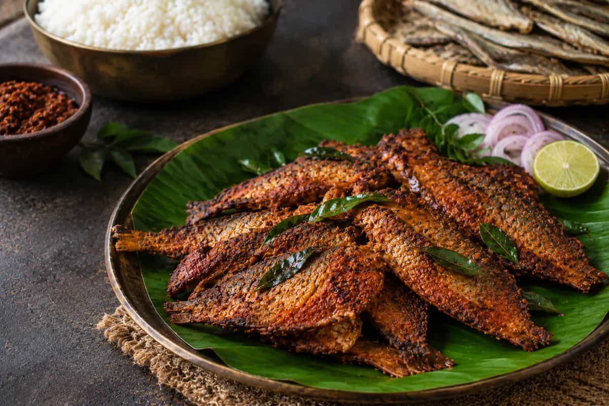 Sankara Karuvadu Fry (Onion Varuval)