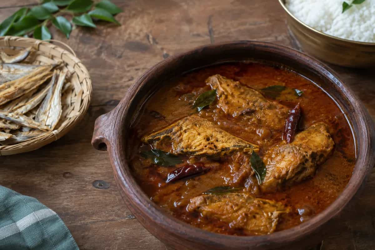 Vilai Meen Karuvadu Kuzhambu